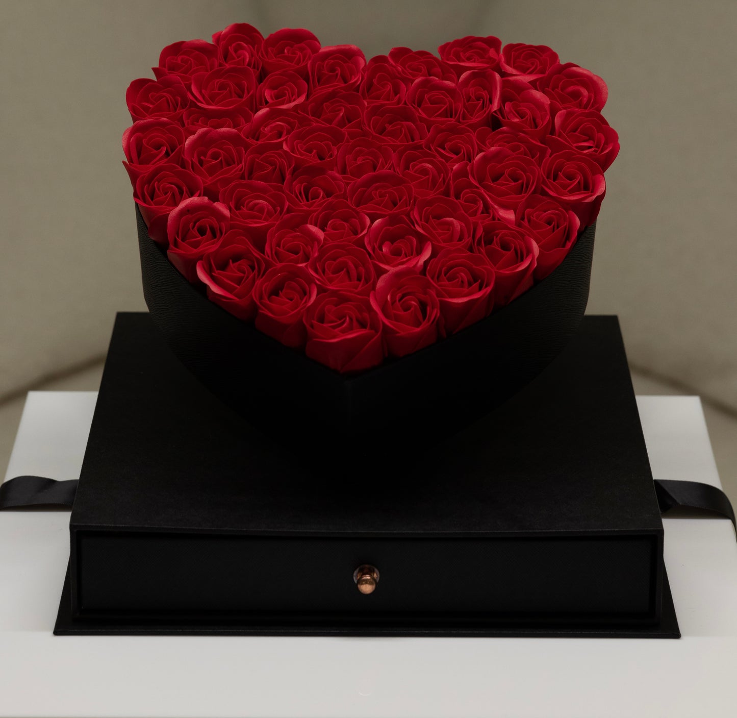 القبو 3 - أسود/أحمر