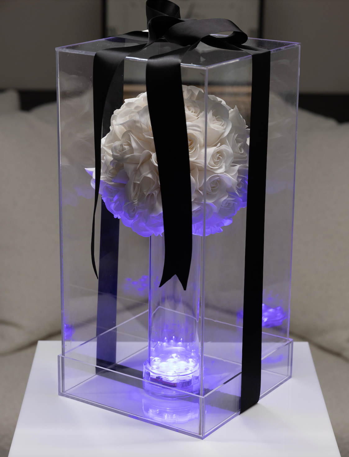 خزانة فاخرة - بيضاء