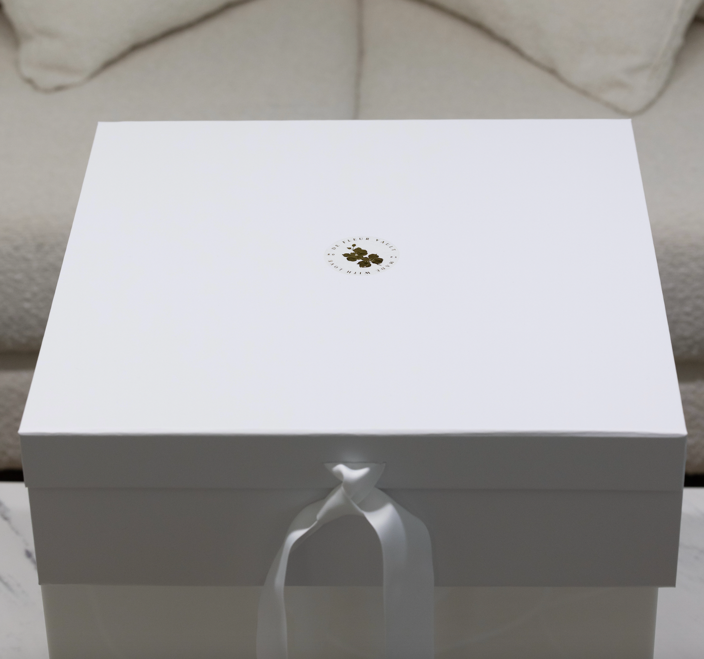 القبو 2 - وردي/أحمر